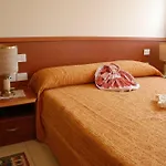 洛坎达卡那雷吉欧酒店 酒店